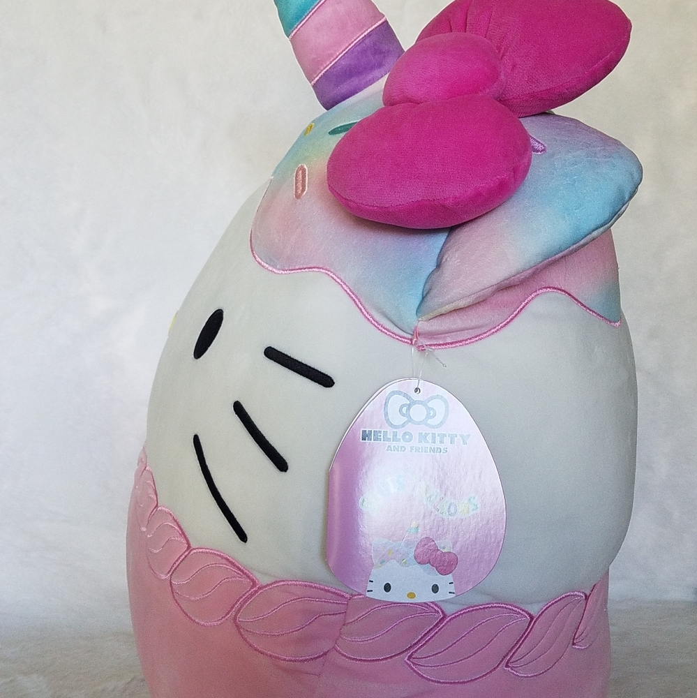 Hello Kitty Squishmallow/Hello Kitty Ice Cream Cupcake Unicorn - Picture 12 of 12